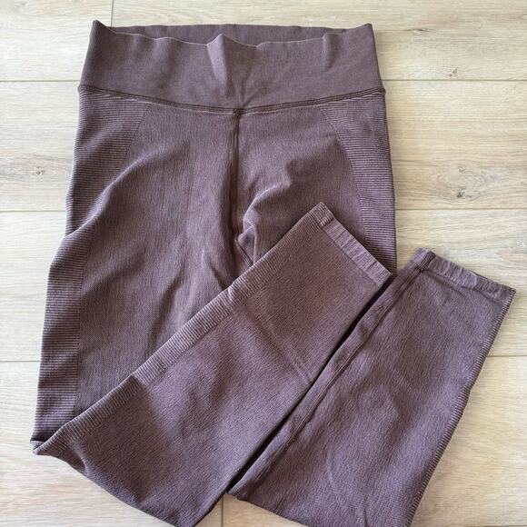 OFFLINE by Aerie Pants - Offline By Aerie Seamless 7/8 Legging Hi Rise Womens Size XL Washed Plum Texture